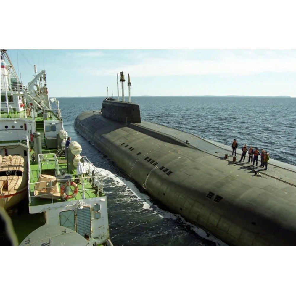 Russian K-141 Kursk Oscar II-Class Submarine (Project 949A) 30 Inches Model