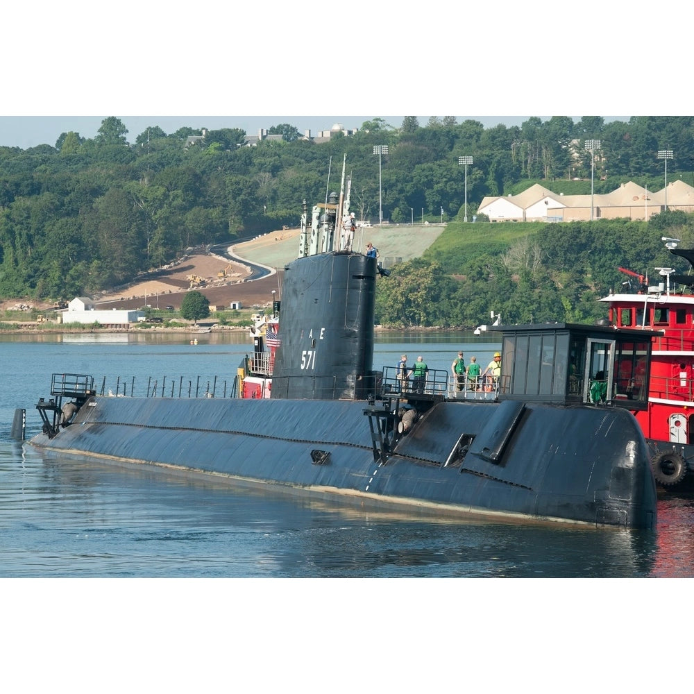 USS Nautilus Submarine (SSN-571) 36 Inches Model