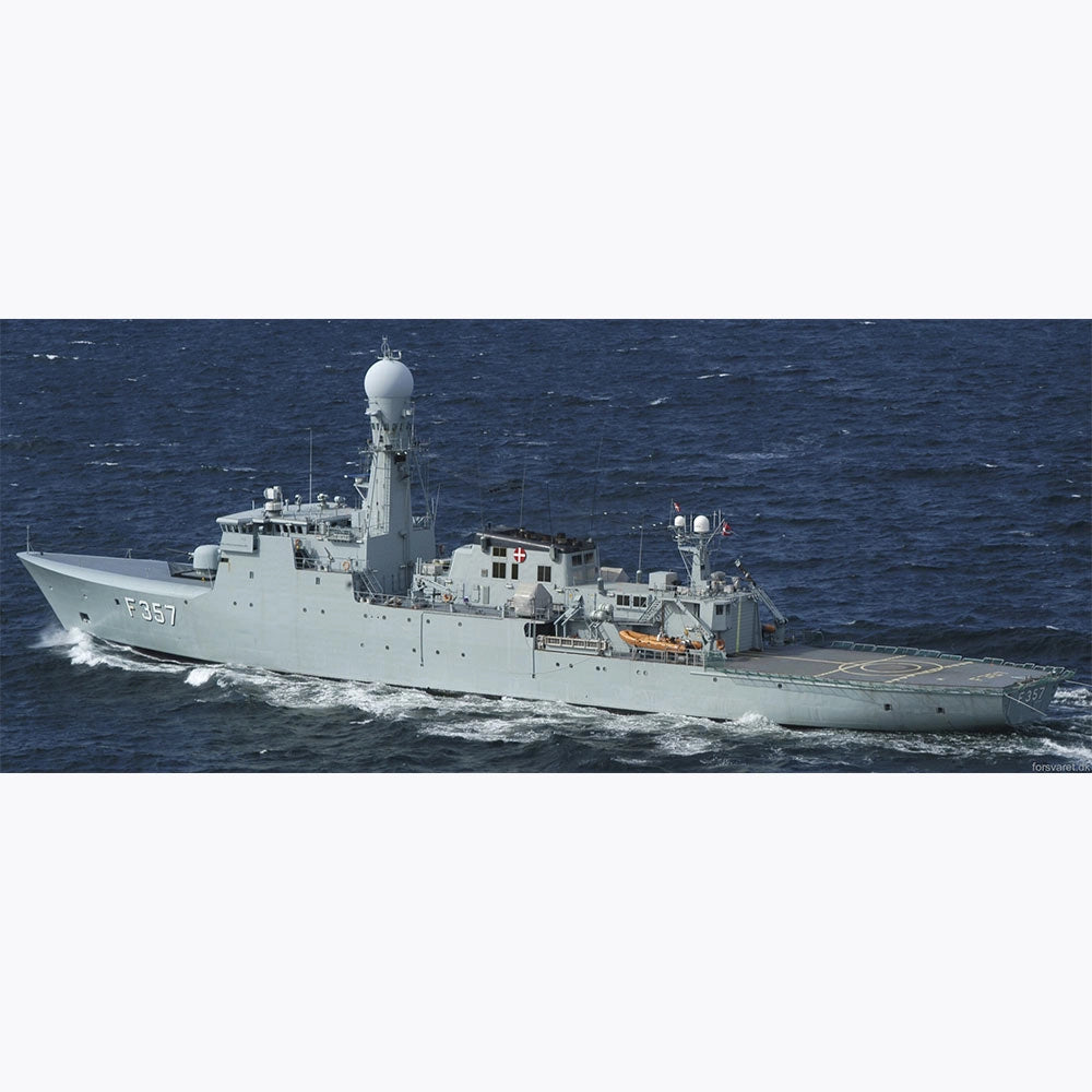 HDMS Thetis (F357) Patrol Frigate 30 Inches Model