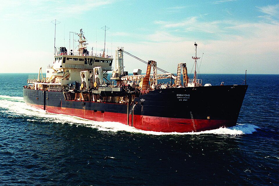 USAV Essayons (1982 ship) 30 Inches Ship Model