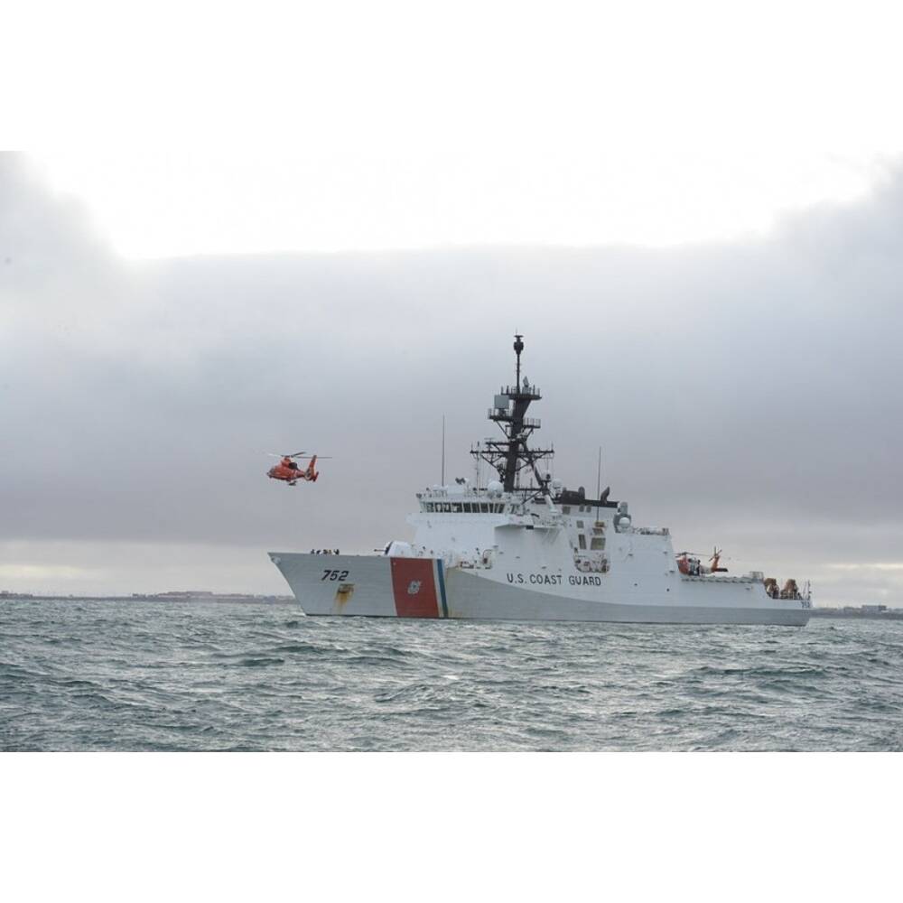 USCGC Stratton WMSL-752 36 Inches L Ship Model