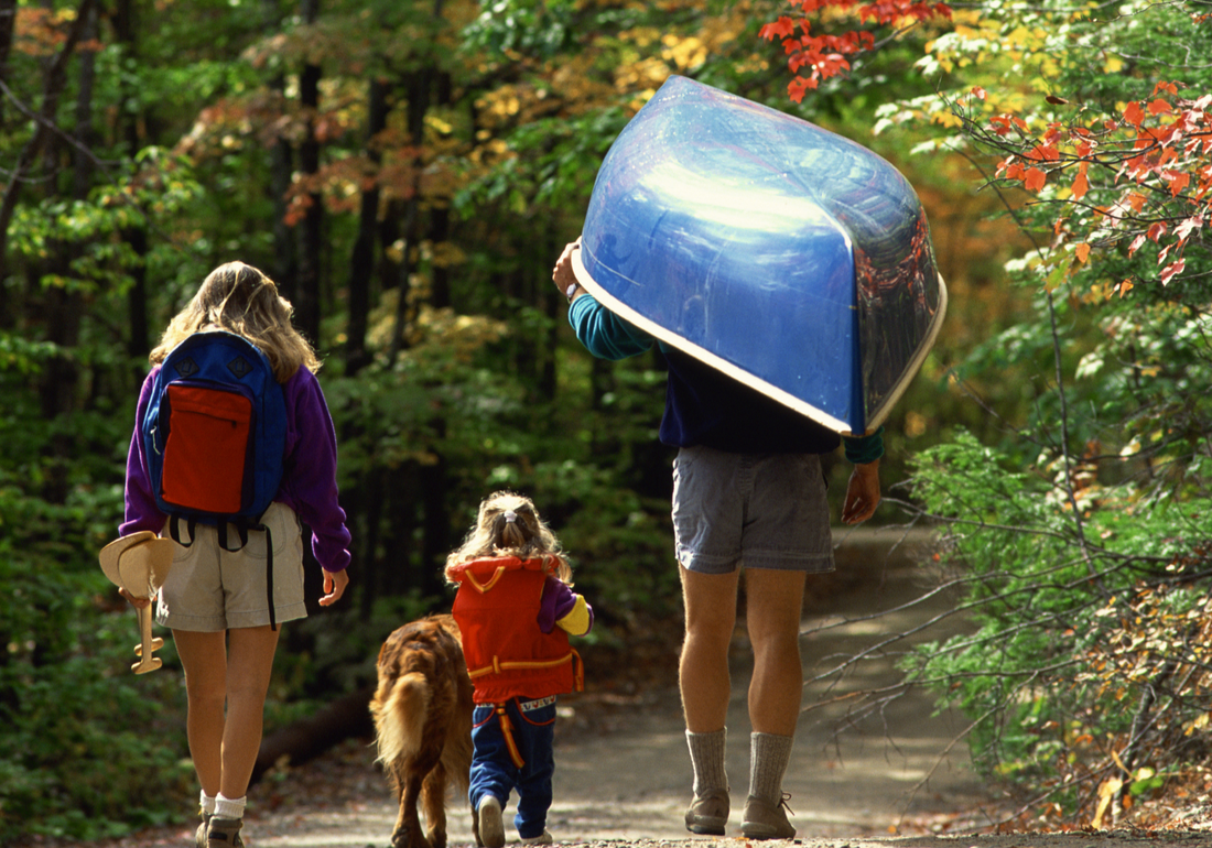How to Portage a Canoe Between Lakes: A Practical Guide for Wilderness Paddlers