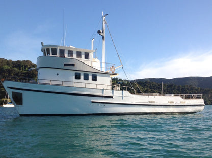 FV Ocean Hunter 30 inches boat model