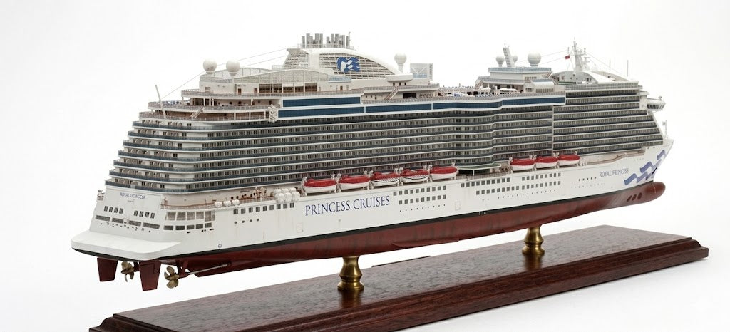 American Regal Princess Royal-Class Cruise Ship 30 Inches Model