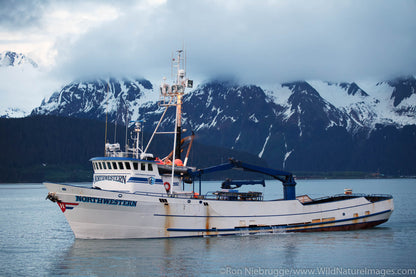 FV Northwestern 30 inches fishing boat model