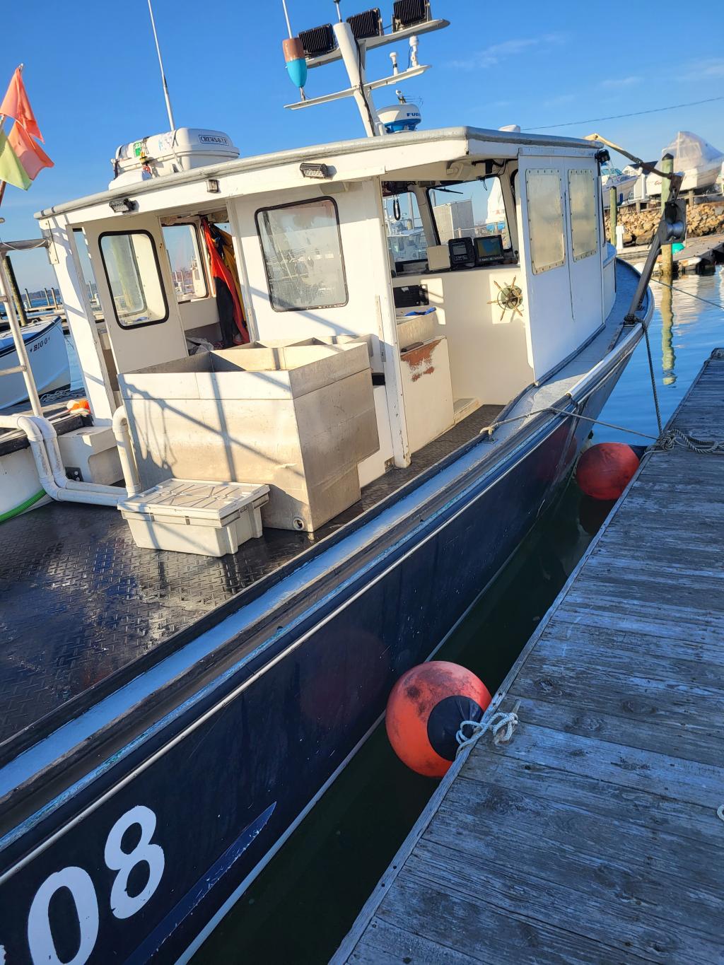 Young Brothers 40 Lobster 36 inches Boat Model