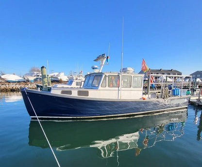 Young Brothers 40 Lobster 36 inches Boat Model