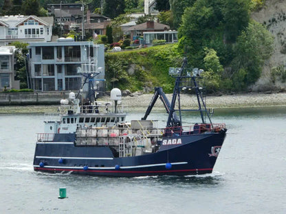 F/V Saga 30 inches fishing boat model