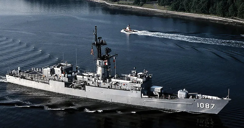 USS Kirk Destroyer Escort 36 inches boat model