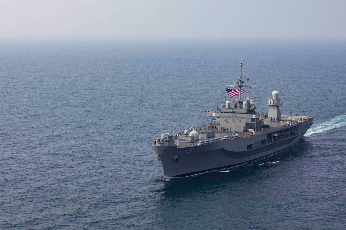 USS Blue Ridge (LCC-19) Command 30 inches Ship Model