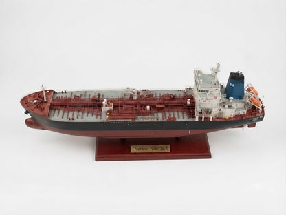 Overseas New York 30 inches Tanker Model