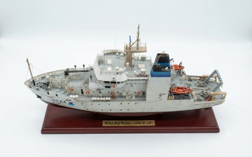 NOAA Ship Reuben Lasker (R 228) 30 Inches Ship Model