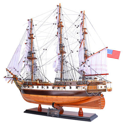 USS Constellation Orta Amiral Sınıfı