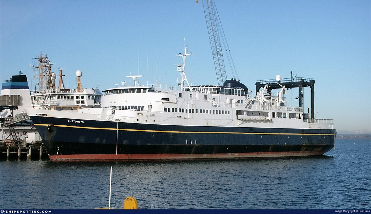 Tustumena 36 inches Ferry Model