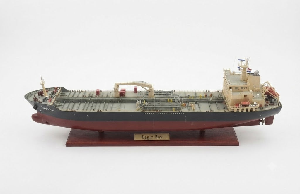 Eagle Bay Tanker 30 inches Model