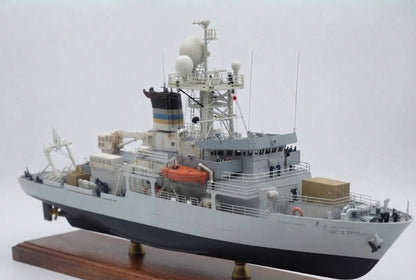 USNS Bruce C. Heezen (T-AGS 64) 36 Inches Ship Model