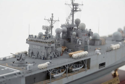 USS Blue Ridge (LCC-19) Command 30 inches Ship Model