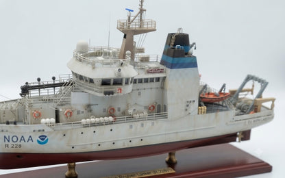 NOAA Ship Reuben Lasker (R 228) 30 Inches Ship Model