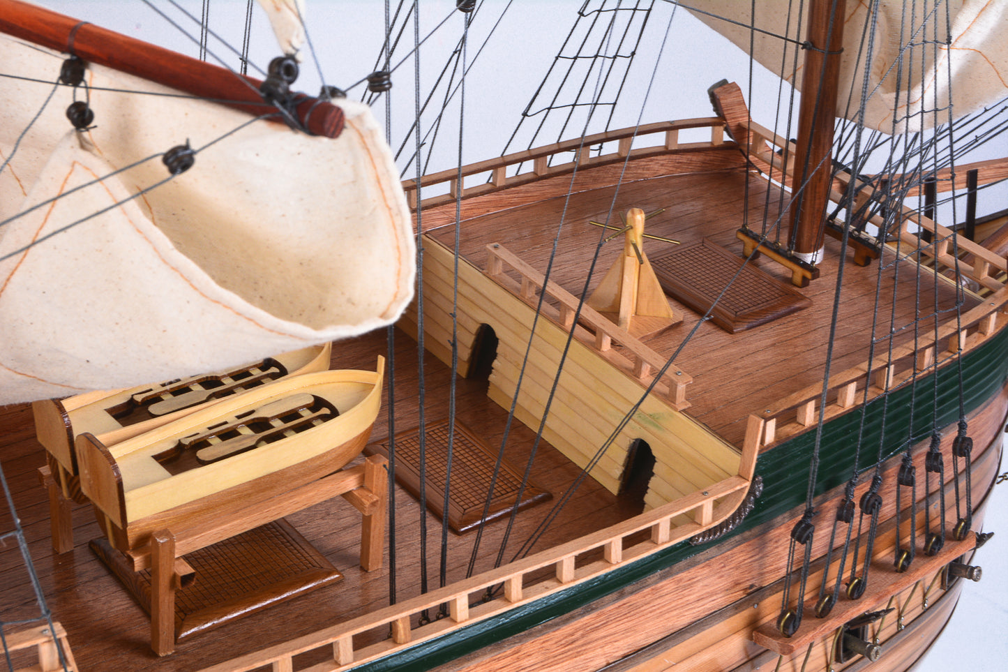 Flotte peinte Batavia XXL Ligne Amiral | Entièrement assemblé