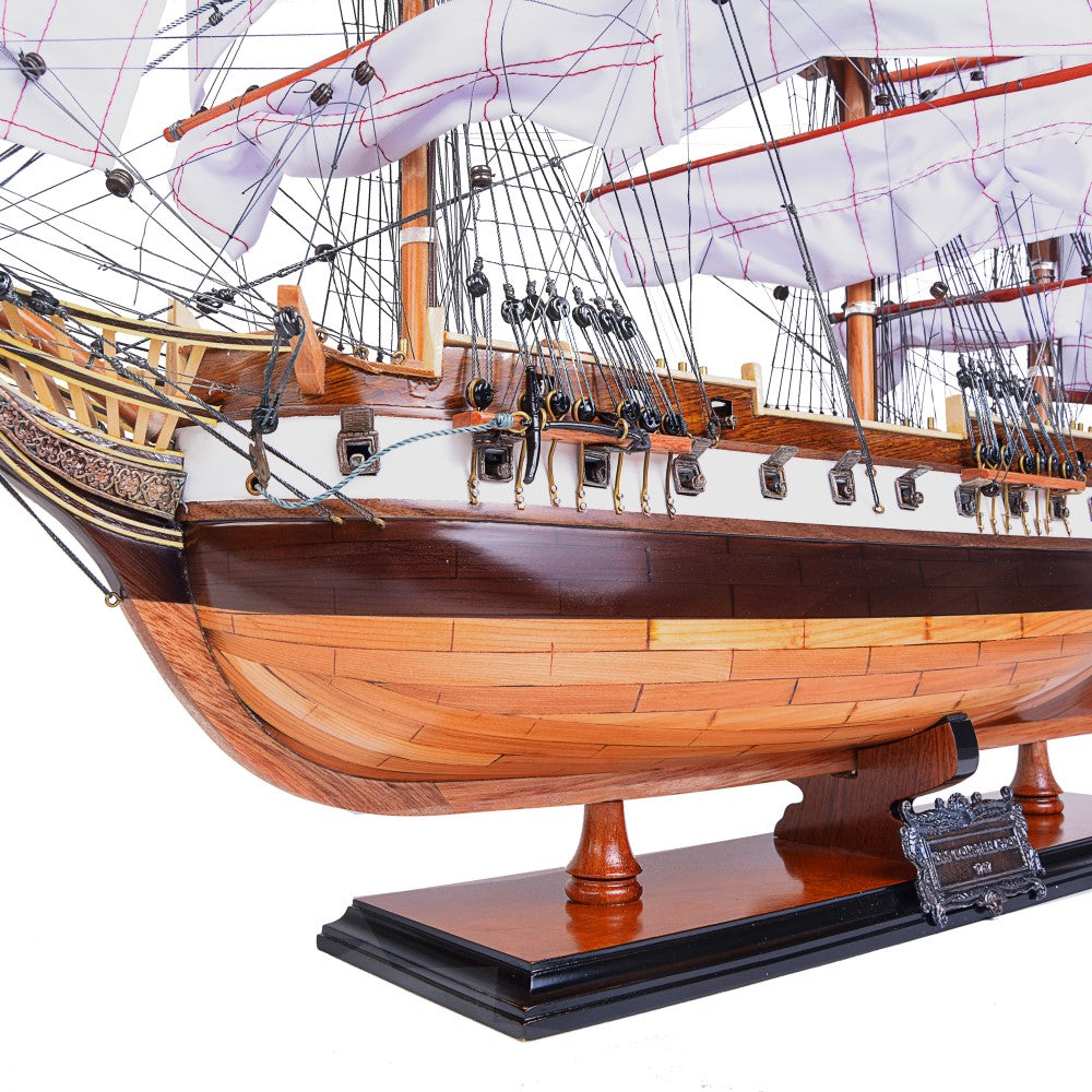 USS Constellation Orta Amiral Sınıfı