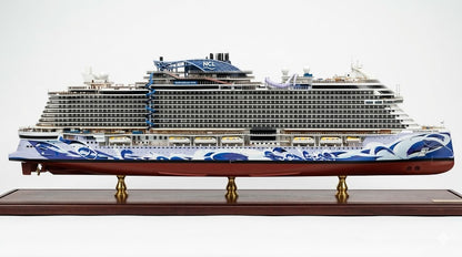 American Norwegian Viva (Prima Class) – Norwegian Cruise Line 36 Inches Ship Model