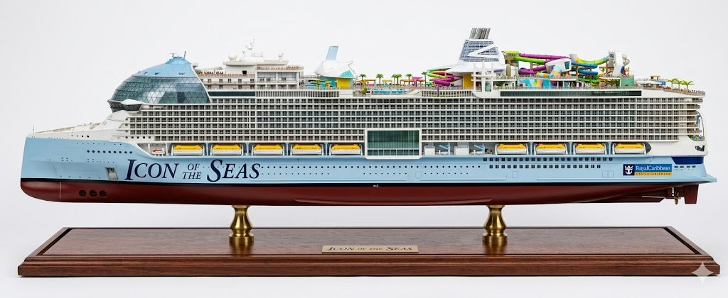 American Icon of the Seas (Icon Class) – Royal Caribbean 30 Inches Ship Model