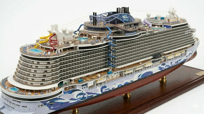 American Norwegian Viva (Prima Class) – Norwegian Cruise Line 36 Inches Ship Model
