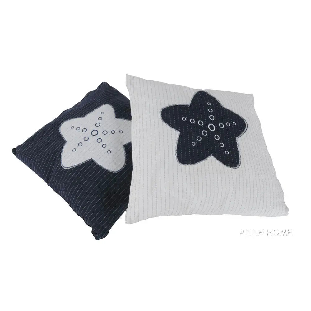 Anne Home - Oreiller blanc étoile bleue