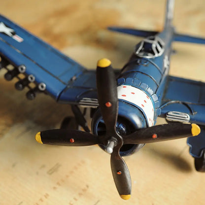 1944 F4U Corsair 1:31