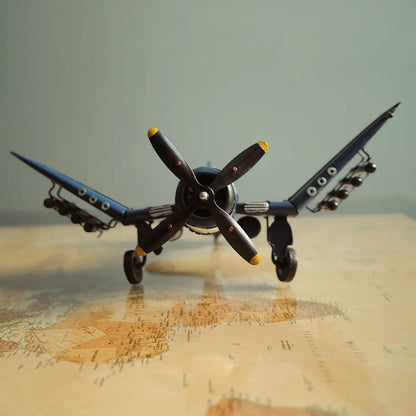1944 F4U Corsair 1:31