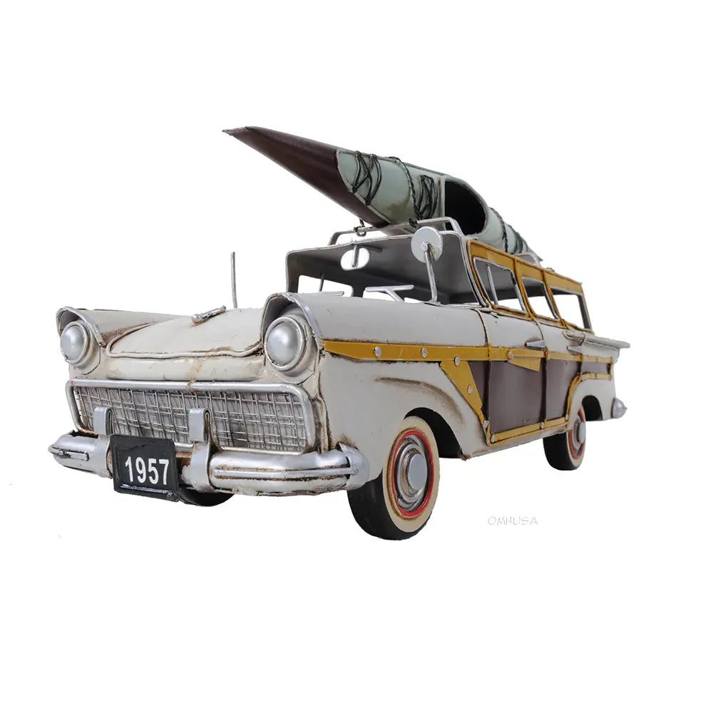 Fords Woody-Look Country Squire W/ Kayak