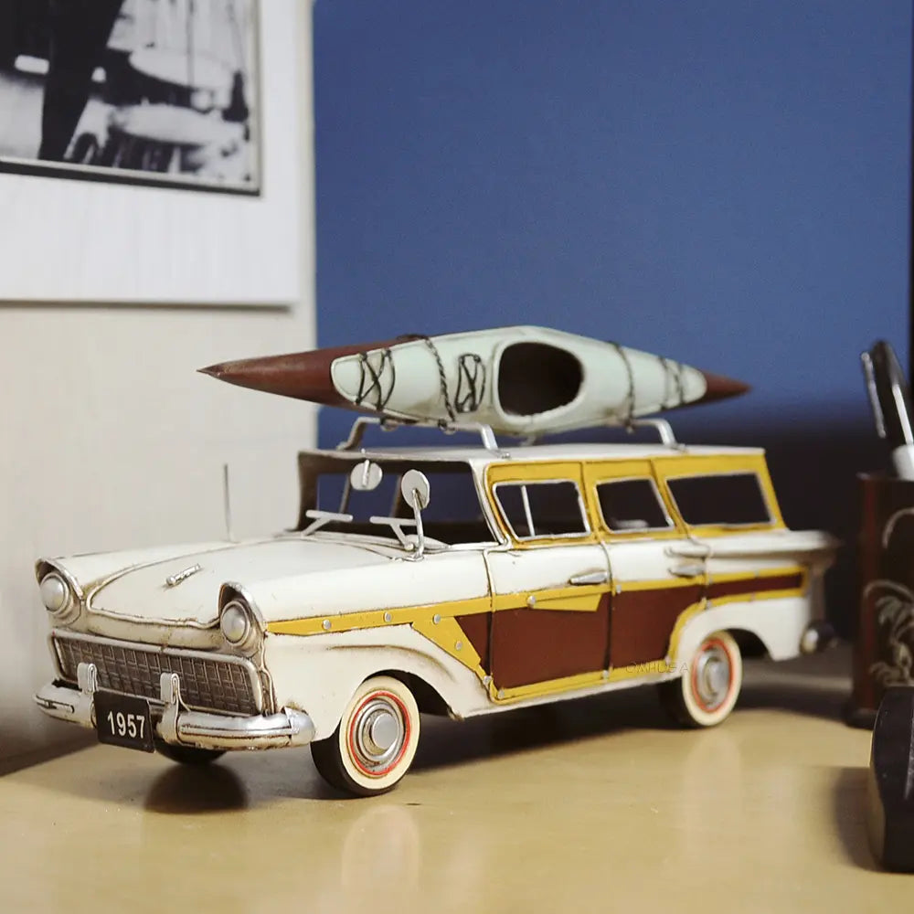 Fords Woody-Look Country Squire W/ Kayak