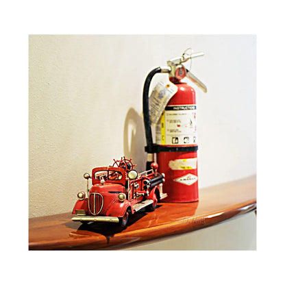 1938 Red Fire Engine Ford 1:40