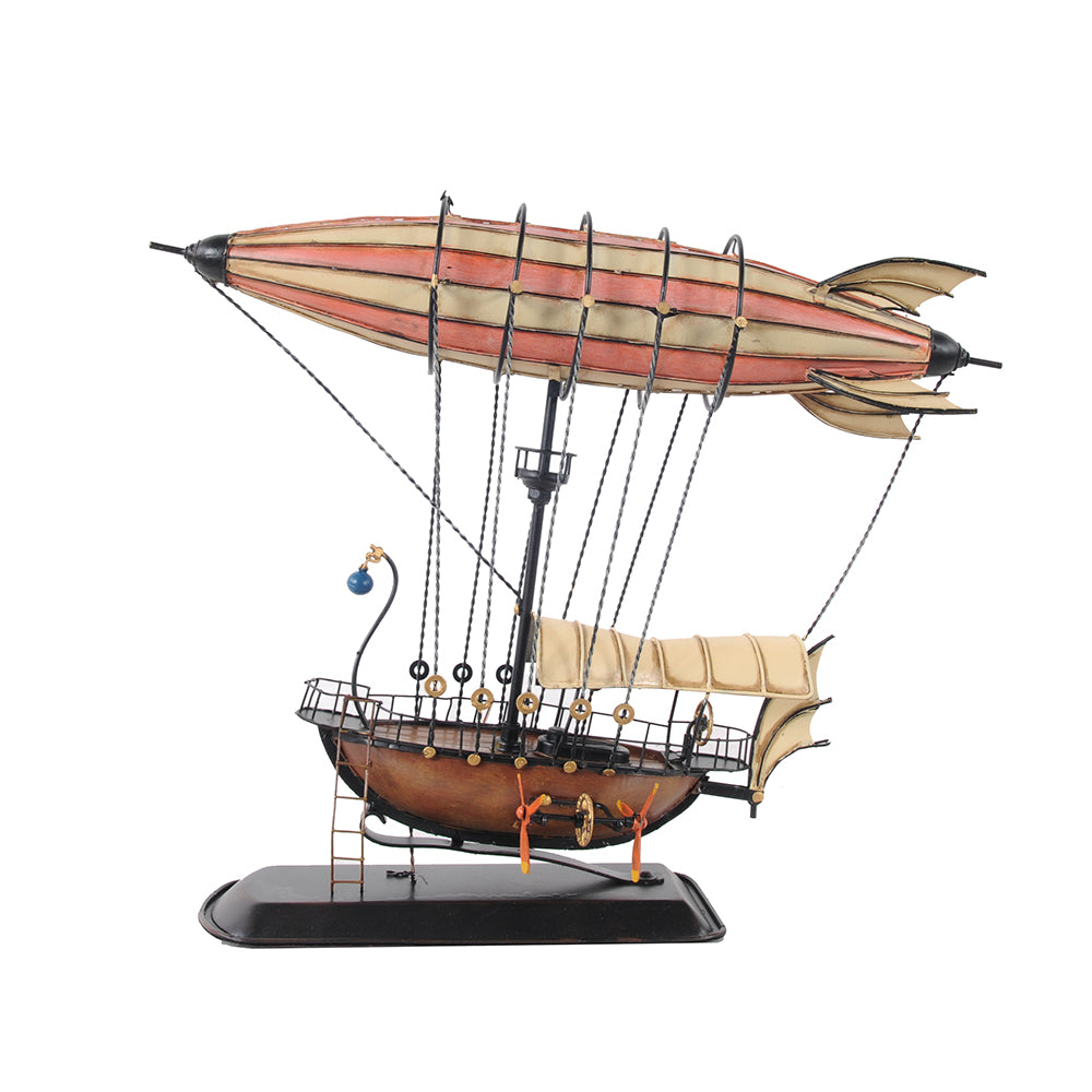 Maquette de dirigeable Steampunk