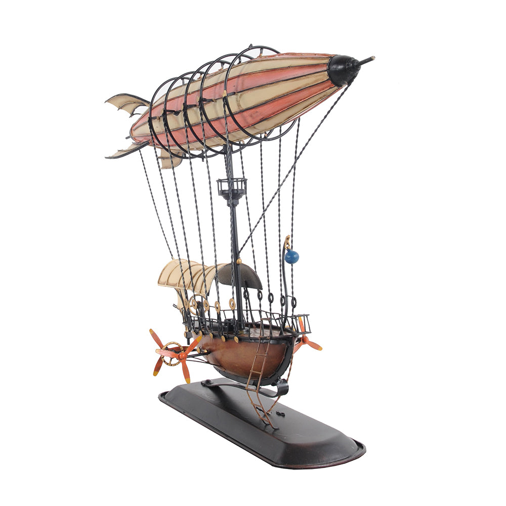 Maquette de dirigeable Steampunk