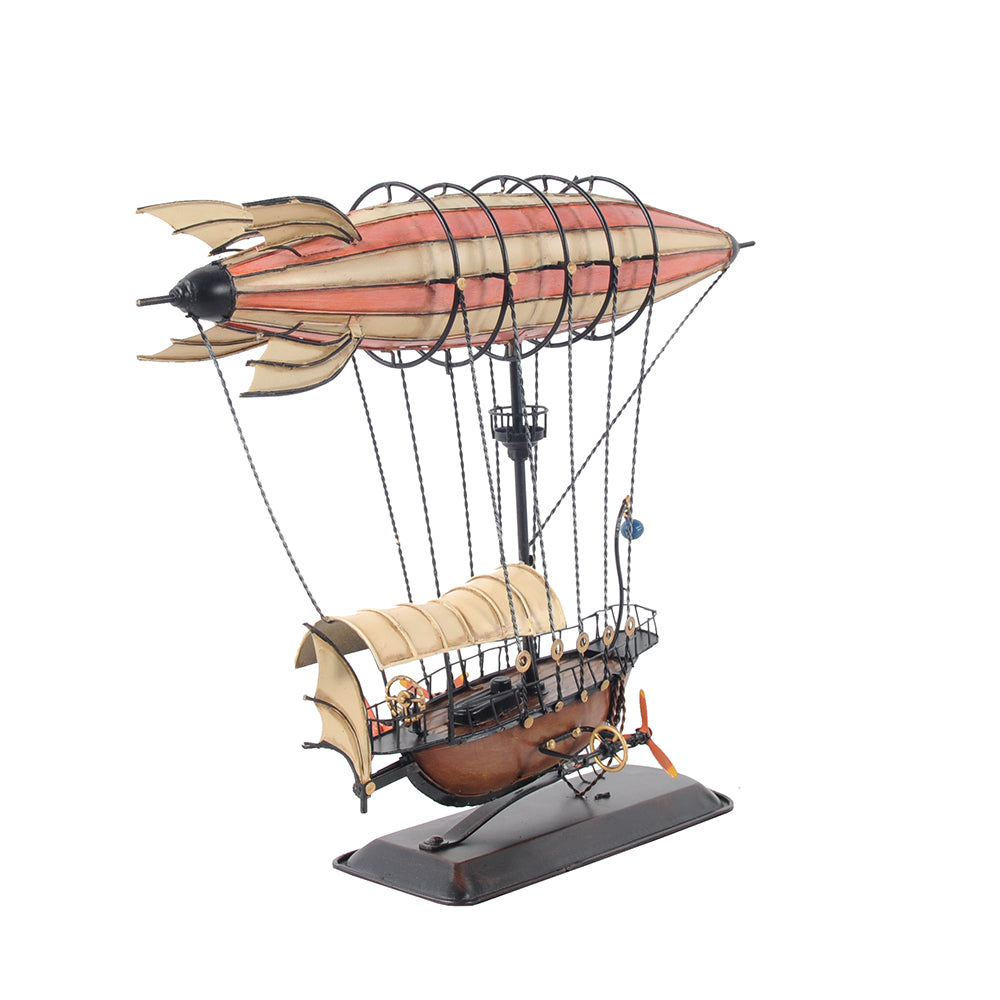 Maquette de dirigeable Steampunk