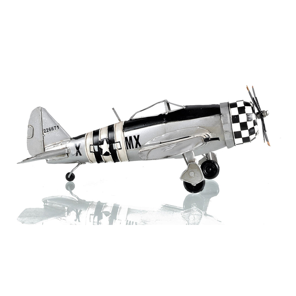 1943 Republic P-47 Bomber-Fighter