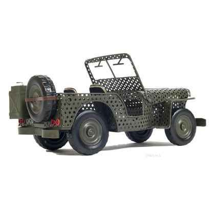Modèle de Jeep Willys CJ-2A Overland de 1945 à châssis ouvert