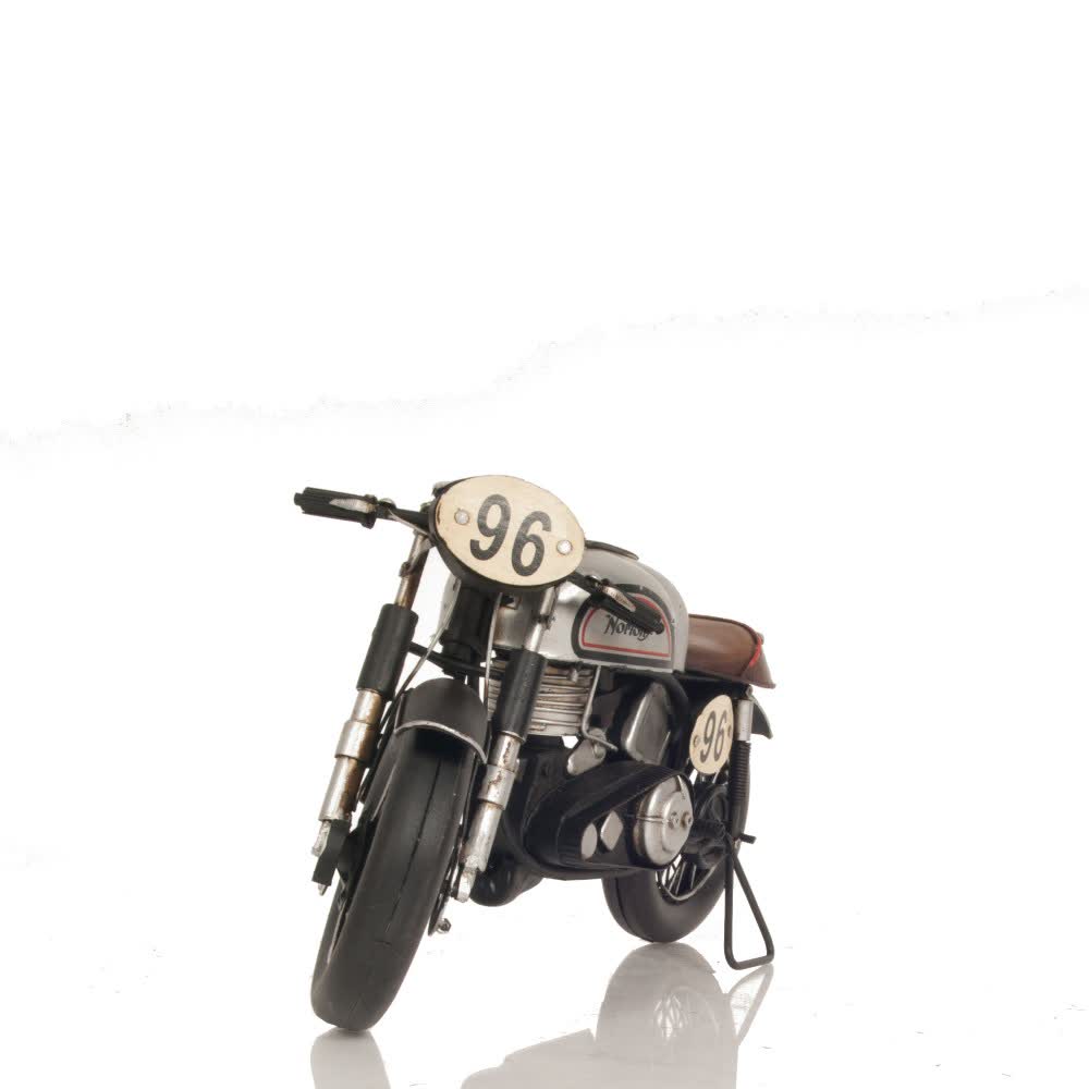 1952 Norton Manx 1:8 Metal Handmade Scaled Model