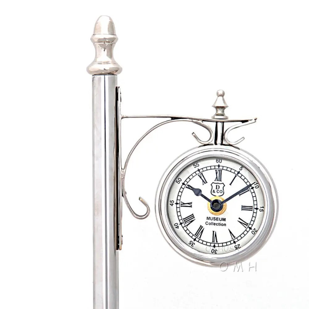 Brass/ Alum. Lamp Post Clock One Sided