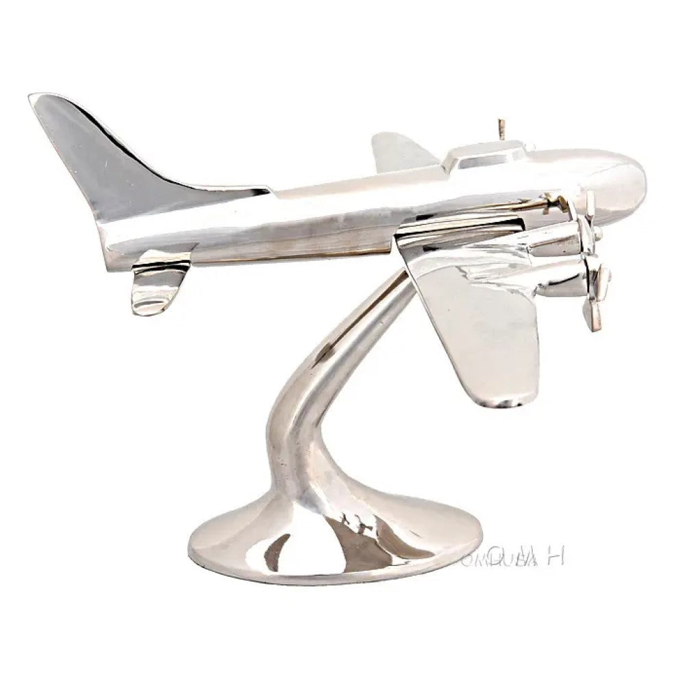 Avion en aluminium