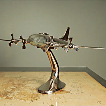 Avion en aluminium