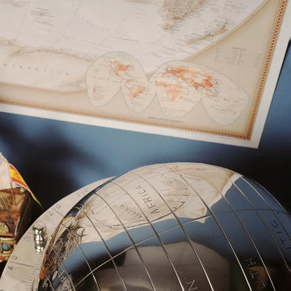 Globe en aluminium