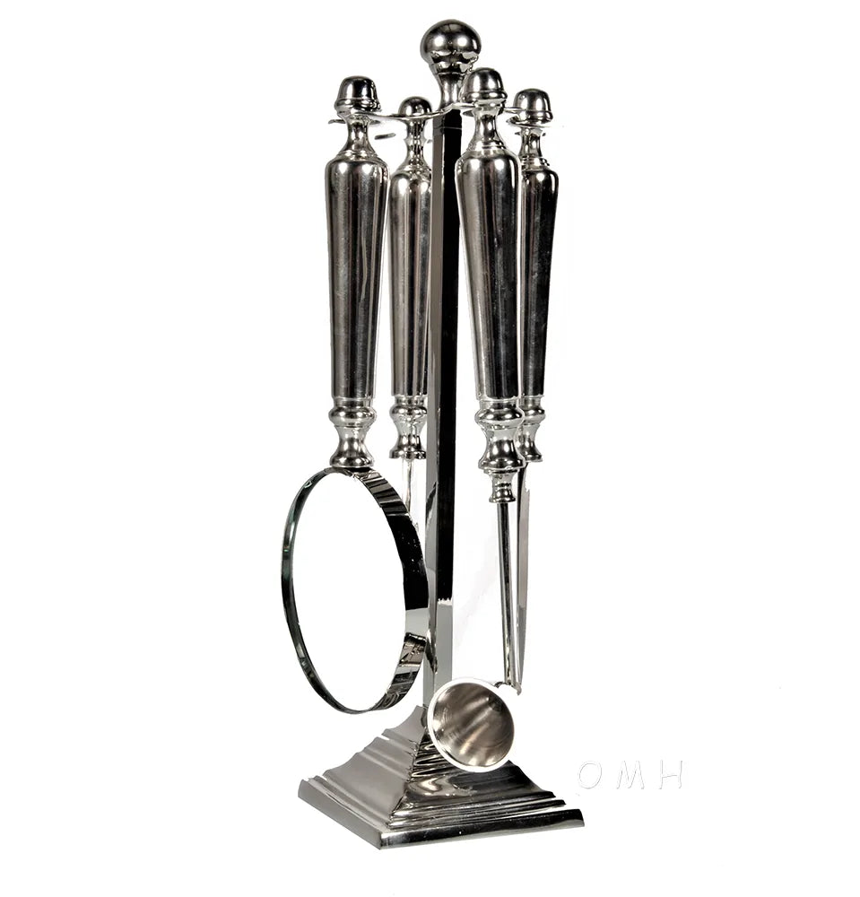 Lot de 4 : Loupe, ouvre-lettres, décapsuleur et éteignoir