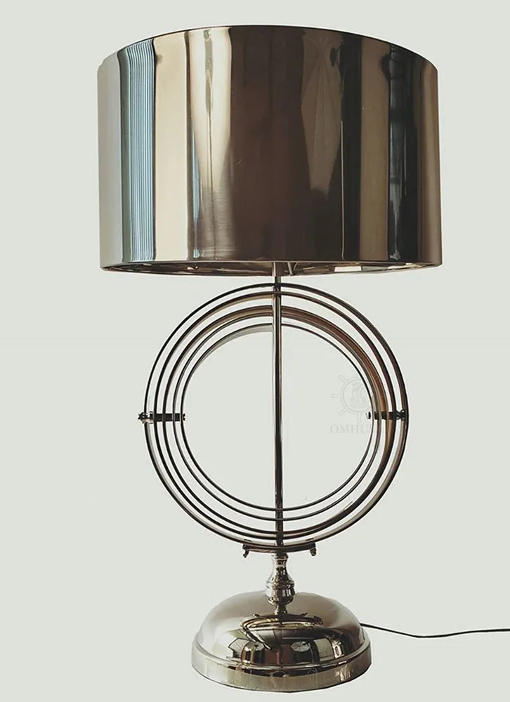 Lampe de table sphérique en aluminium