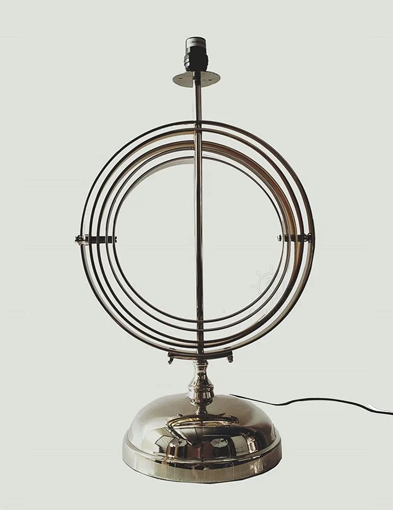 Lampe de table sphérique en aluminium