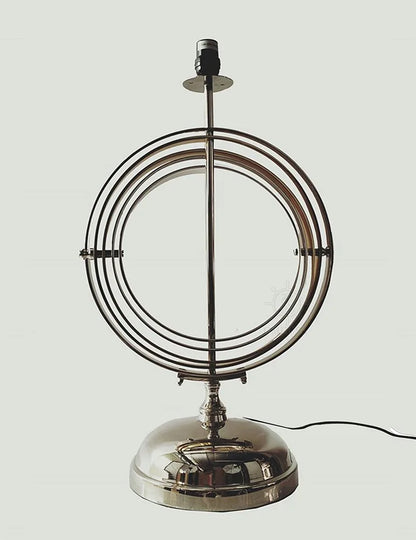 Lampe de table sphérique en aluminium