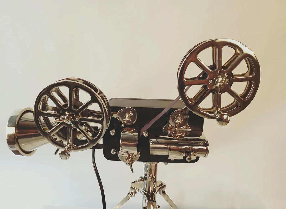 Aluminum Display Projector Lamp – Captain Heritage