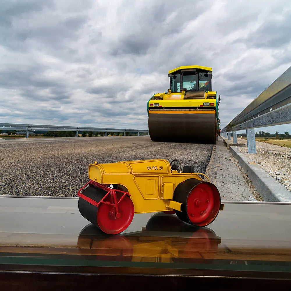 Metal Handmade Steam Roller Model