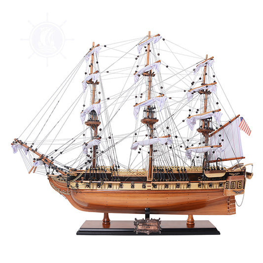 USS CONSTITUTION MODEL SHIP MEDIUM